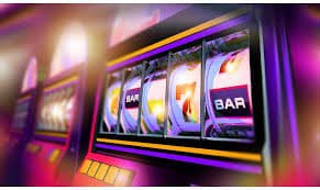 Fortune Tiger slot game interface on tupaiwin slot mobile app showing reels and active paylines